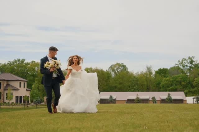 Post 2 by PERLA| Chicago + México Bridal Makeup Artist on Instagram (video)