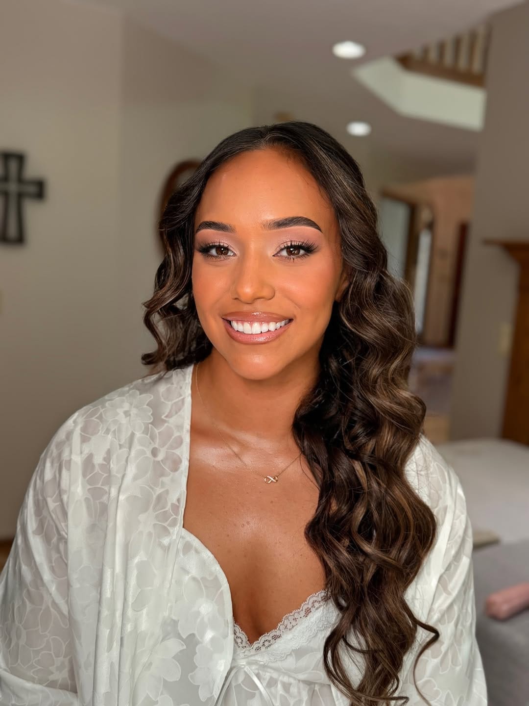 Post 1 by PERLA| Chicago + México Bridal Makeup Artist on Instagram (carousel)
