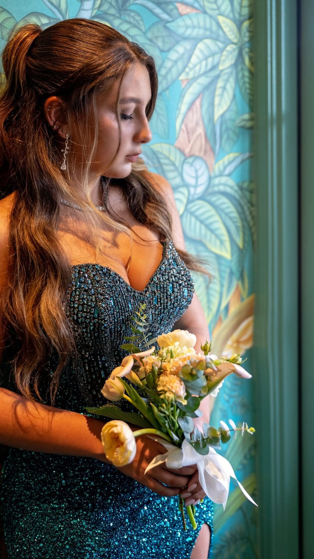 Post 6 by Mimi Land on Instagram (video)