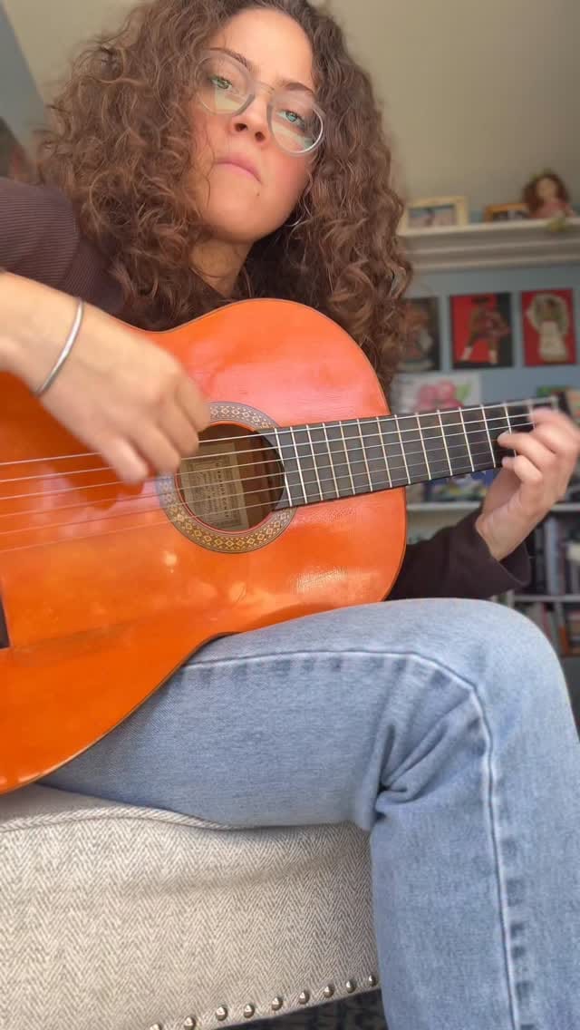 Post 2 by Caro on Instagram (video)