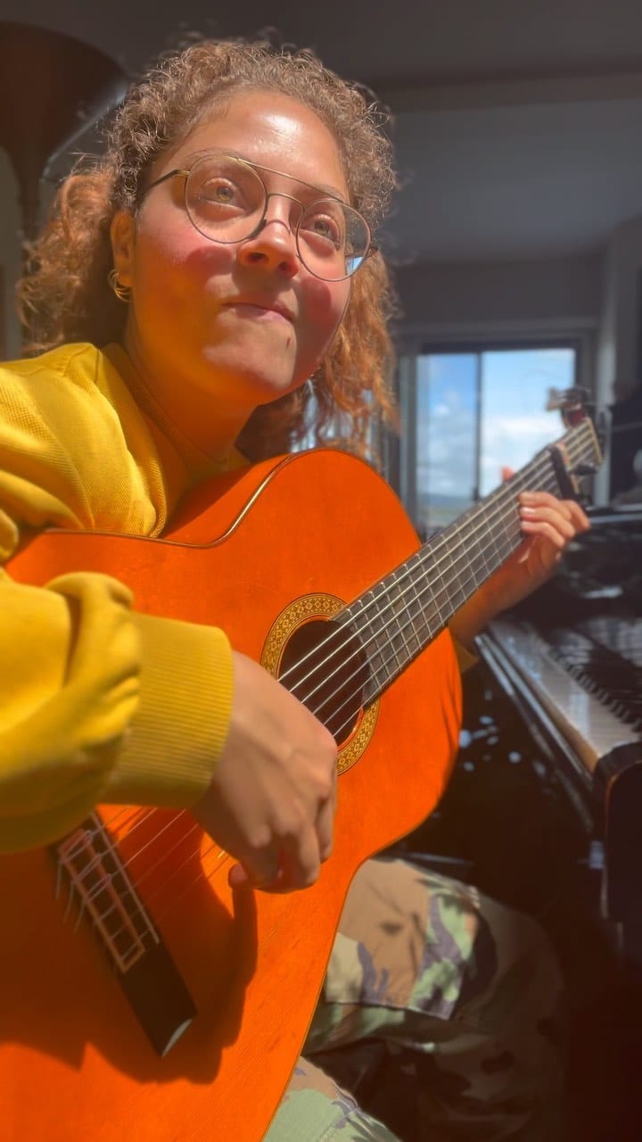 Post 10 by Caro on Instagram (video)