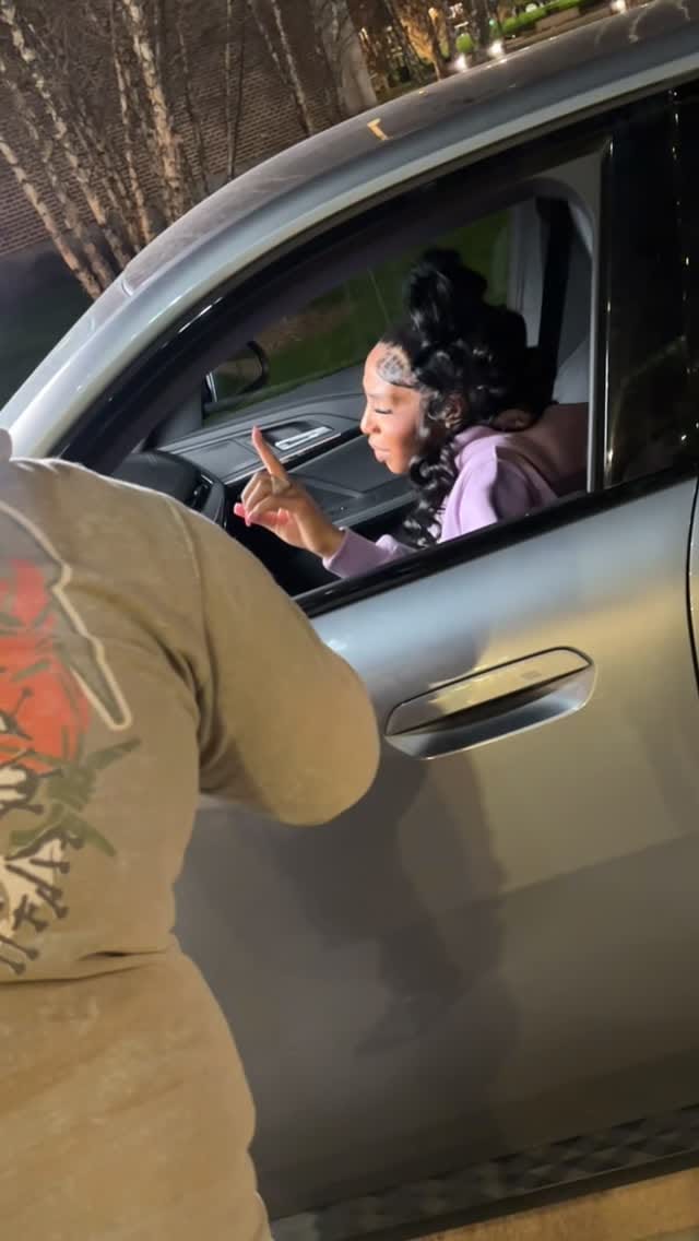 Post 7 by Diamond Banks 💜 on Instagram (video)