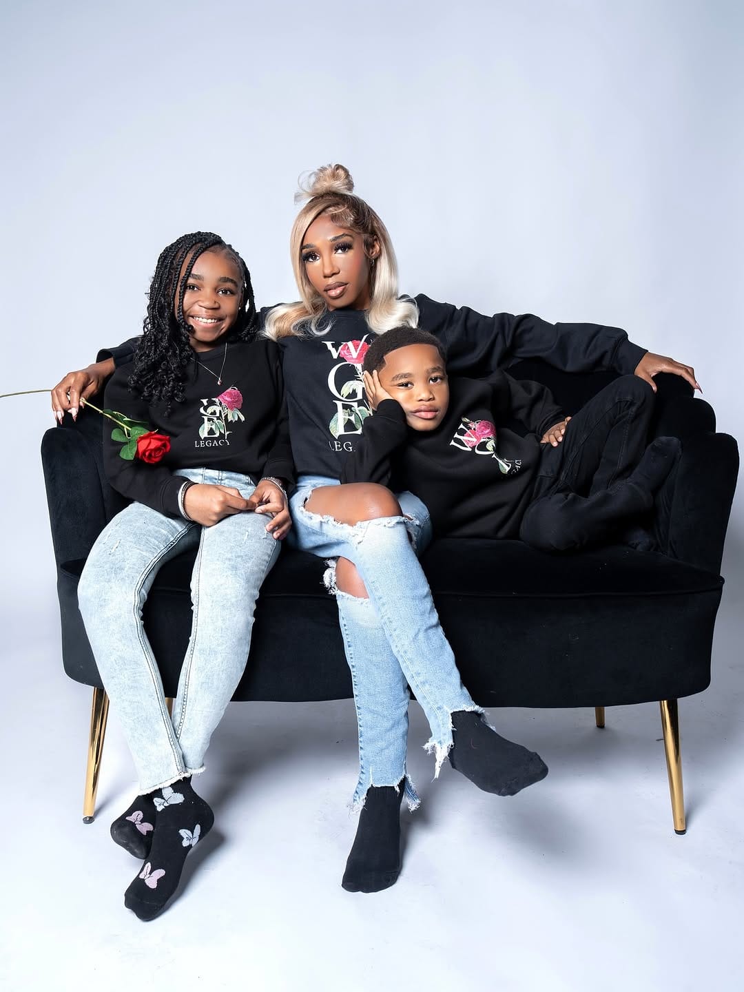 Post 10 by Diamond Banks 💜 on Instagram (carousel)