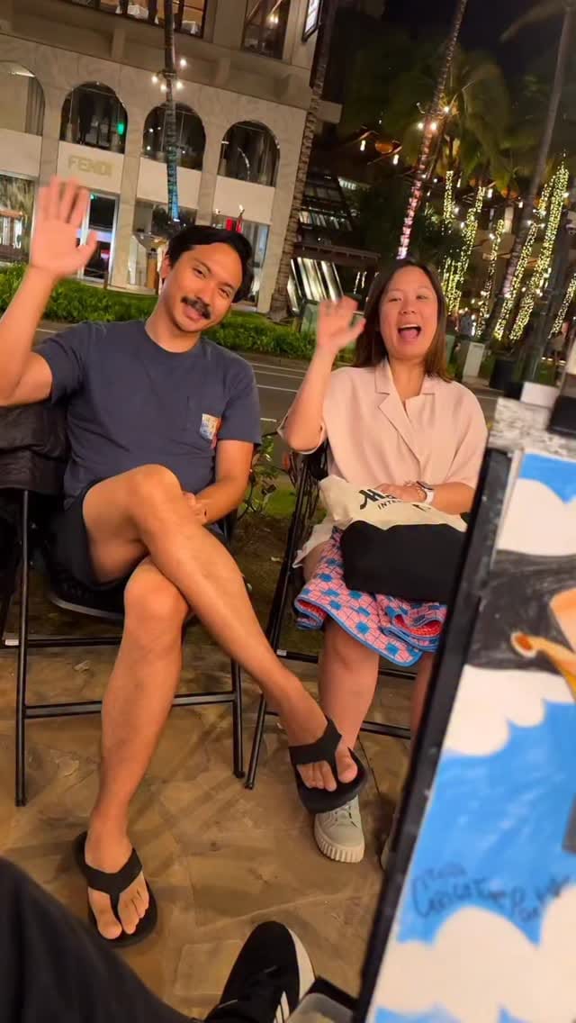 Post 9 by Aaron Philby & Saemee Yoon's caricatures on Instagram (video)