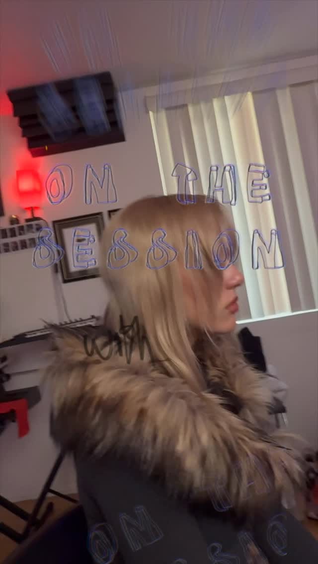 Post 4 by Eliza Johnson ™ on Instagram (video)