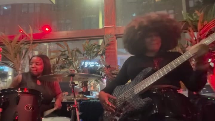 Post 6 by Aisha Gaillard on Instagram (video)