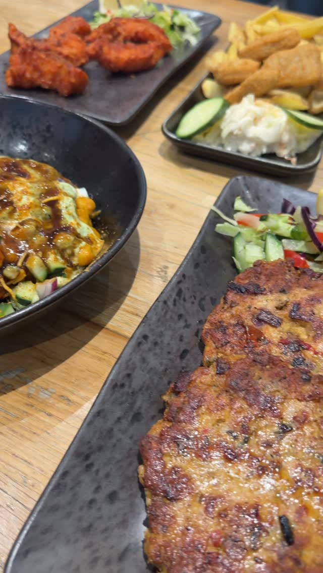 Post 6 by ❋ Feast with a Foodie ❋ 😋😋😋 on Instagram (video)