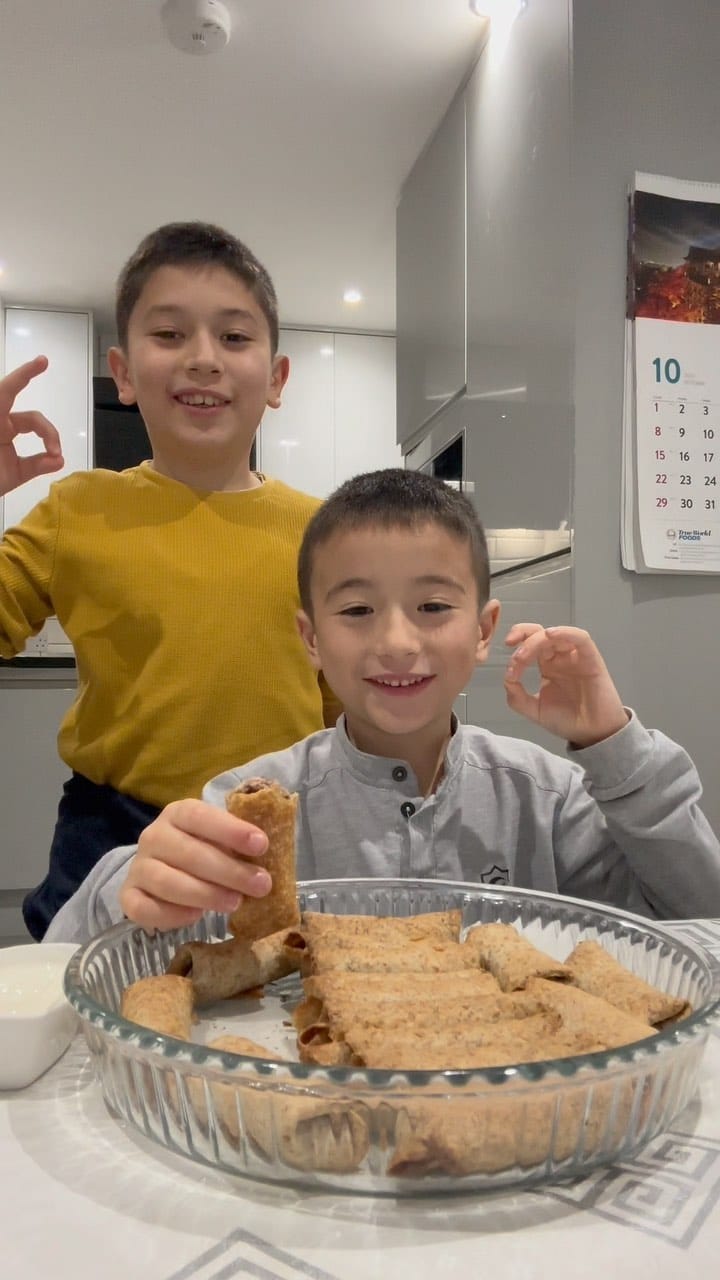 Post 10 by Kamoliddin | 🧄Quick, Fun & Easy Recipes 👌 on Instagram (video)
