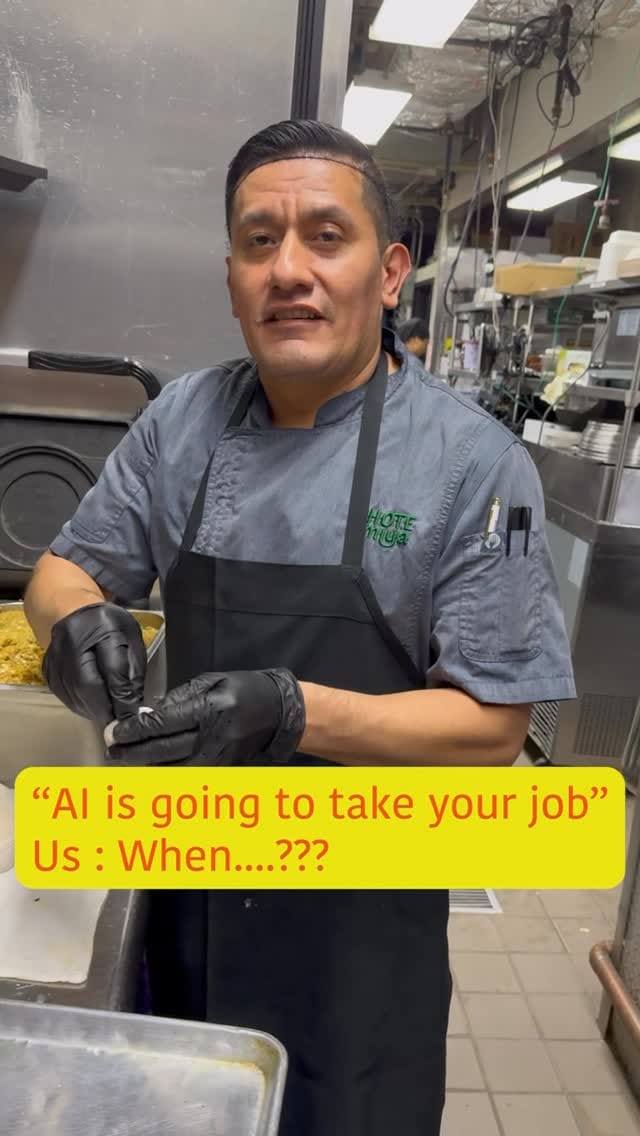 Post 7 by Chote Miya | Indian fast food on Instagram (video)