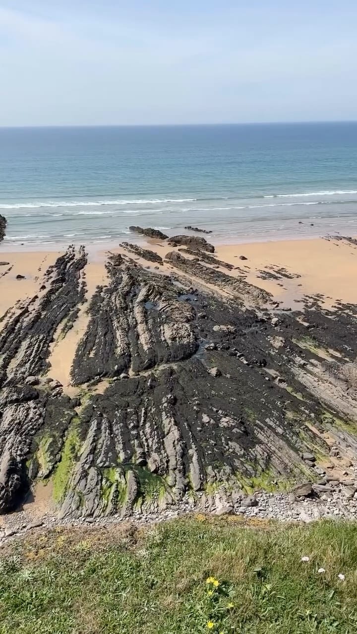 Post 7 by Sam Hughes on Instagram (video)