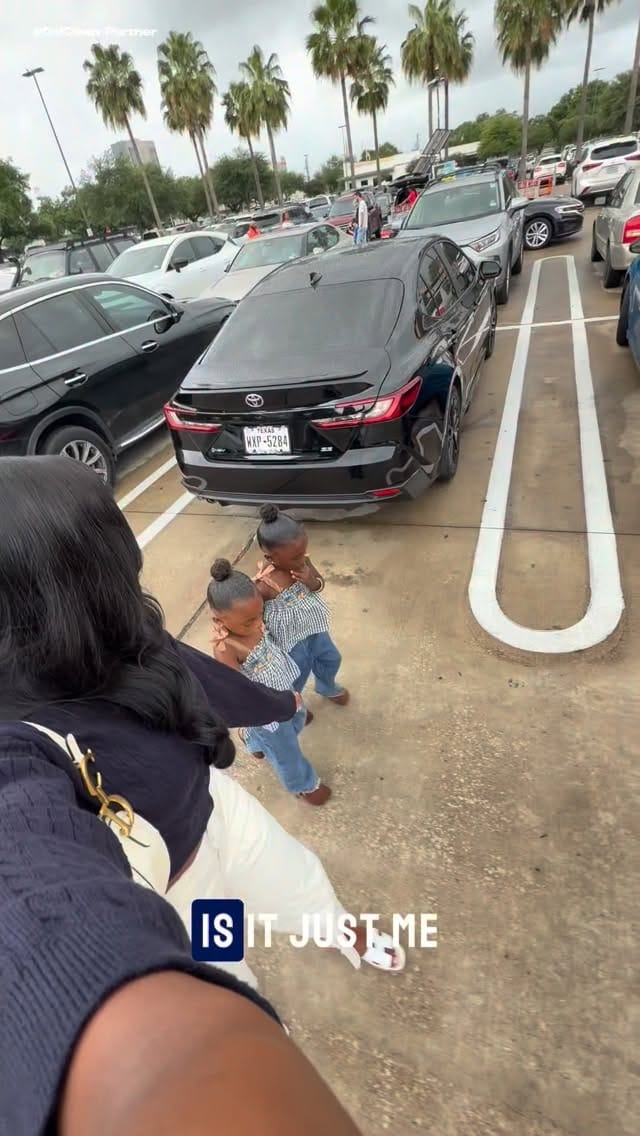 Post 10 by @damayaadanae__ on Instagram (video)