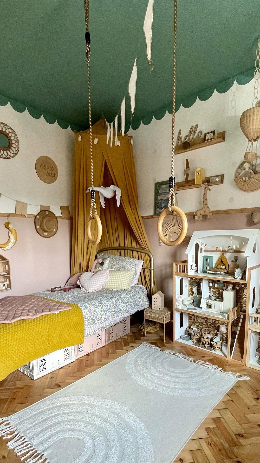 Post 3 by Interior Design For Kids on Instagram (video)