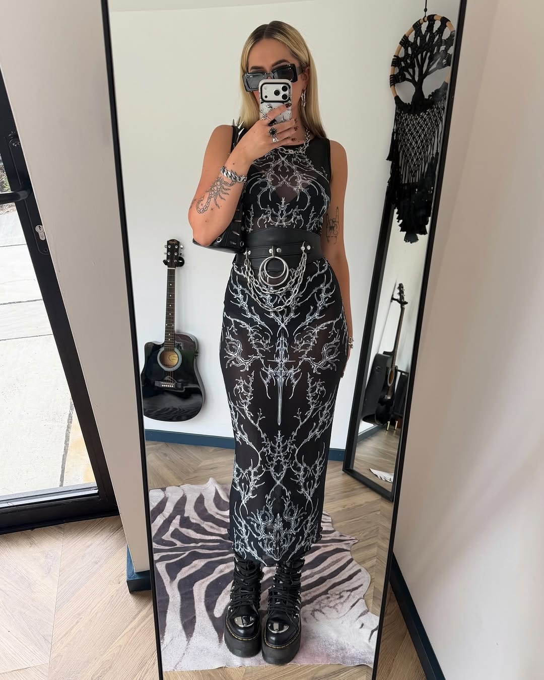 Post 4 by ℭ𝔞𝔰𝔢𝔶 ⚡️𝔍𝔞𝔡𝔢 on Instagram (carousel)