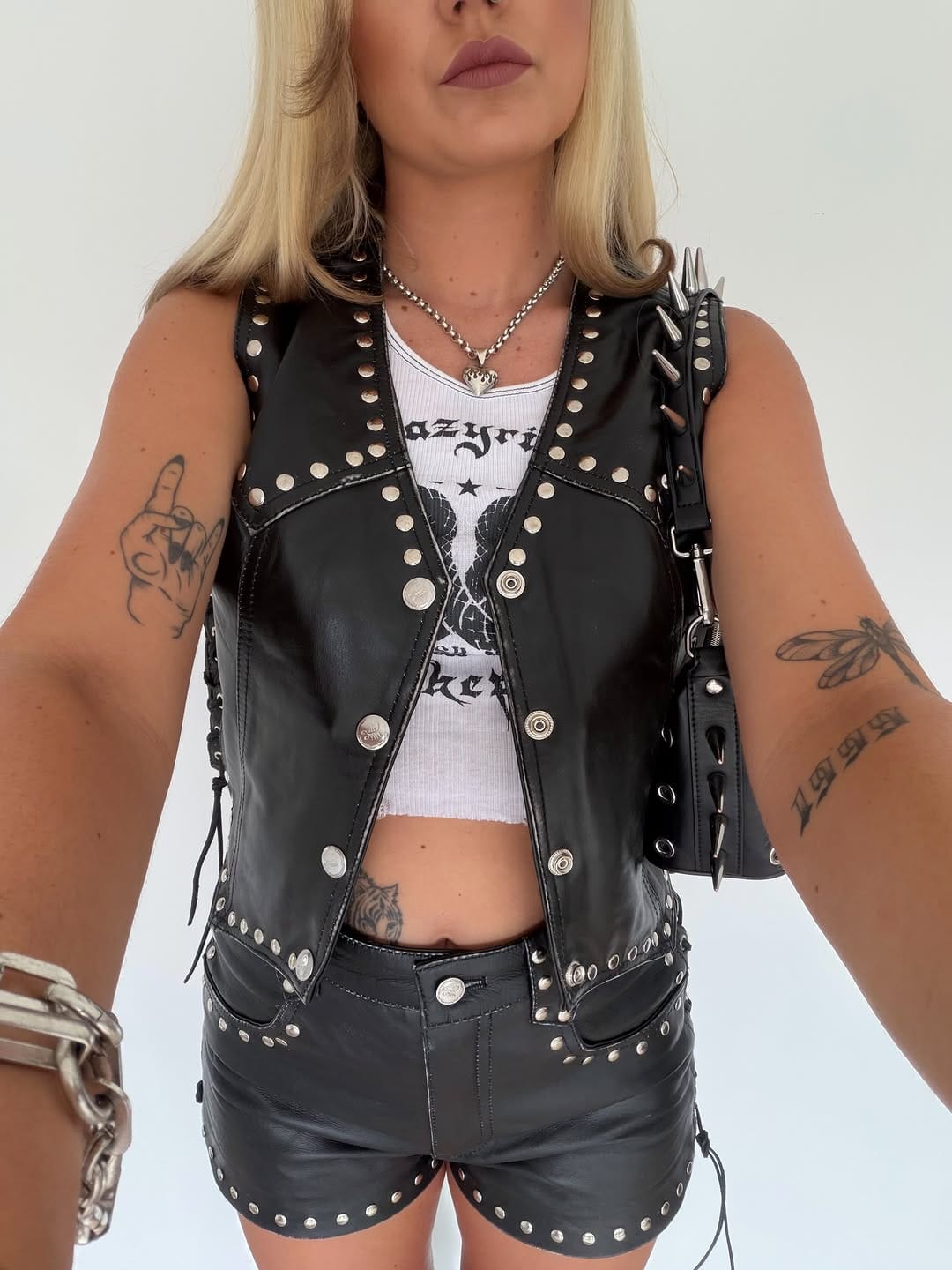 Post 5 by ℭ𝔞𝔰𝔢𝔶 ⚡️𝔍𝔞𝔡𝔢 on Instagram (carousel)