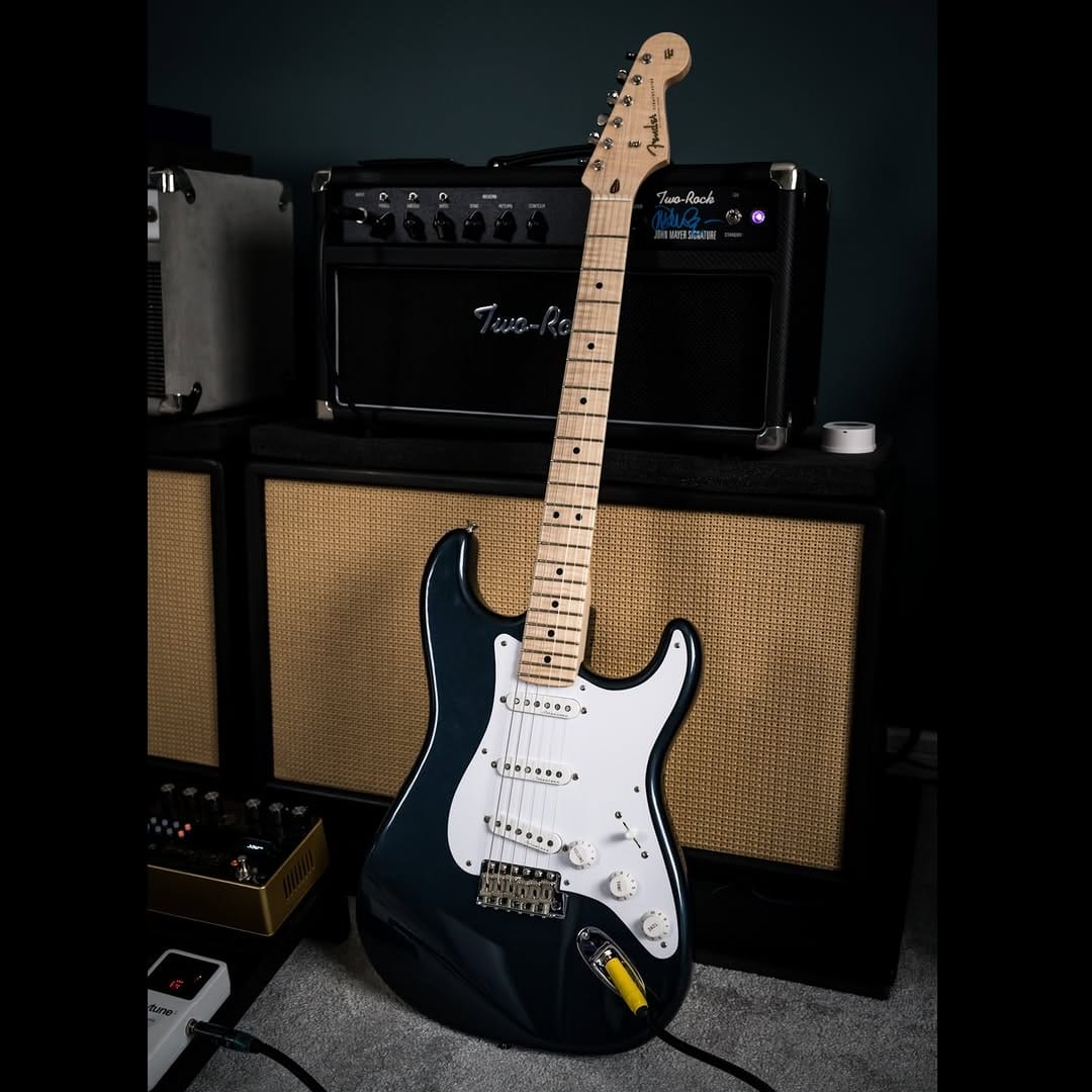 Post 3 by The London Guitarist on Instagram (image)