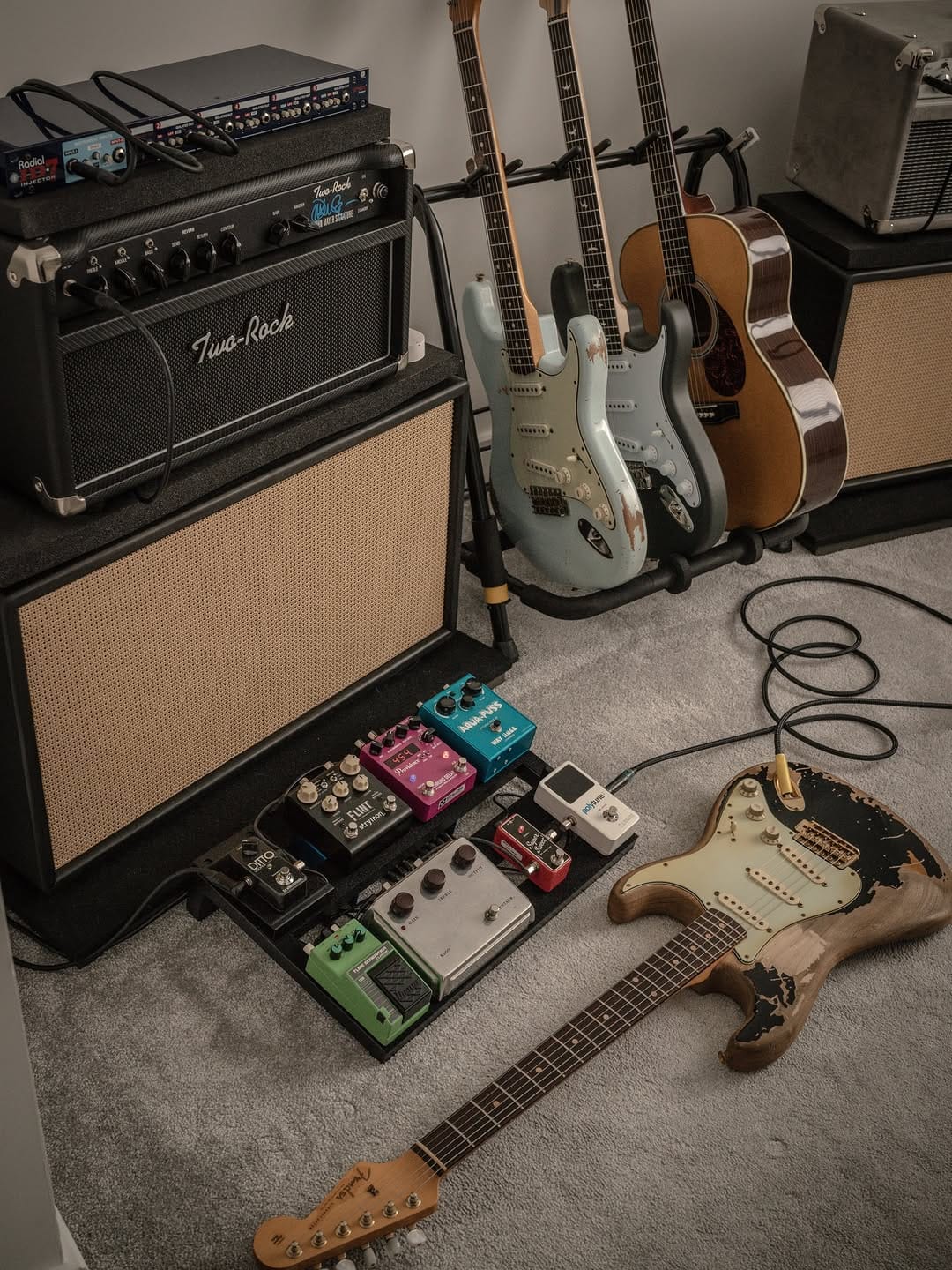 Post 7 by The London Guitarist on Instagram (image)
