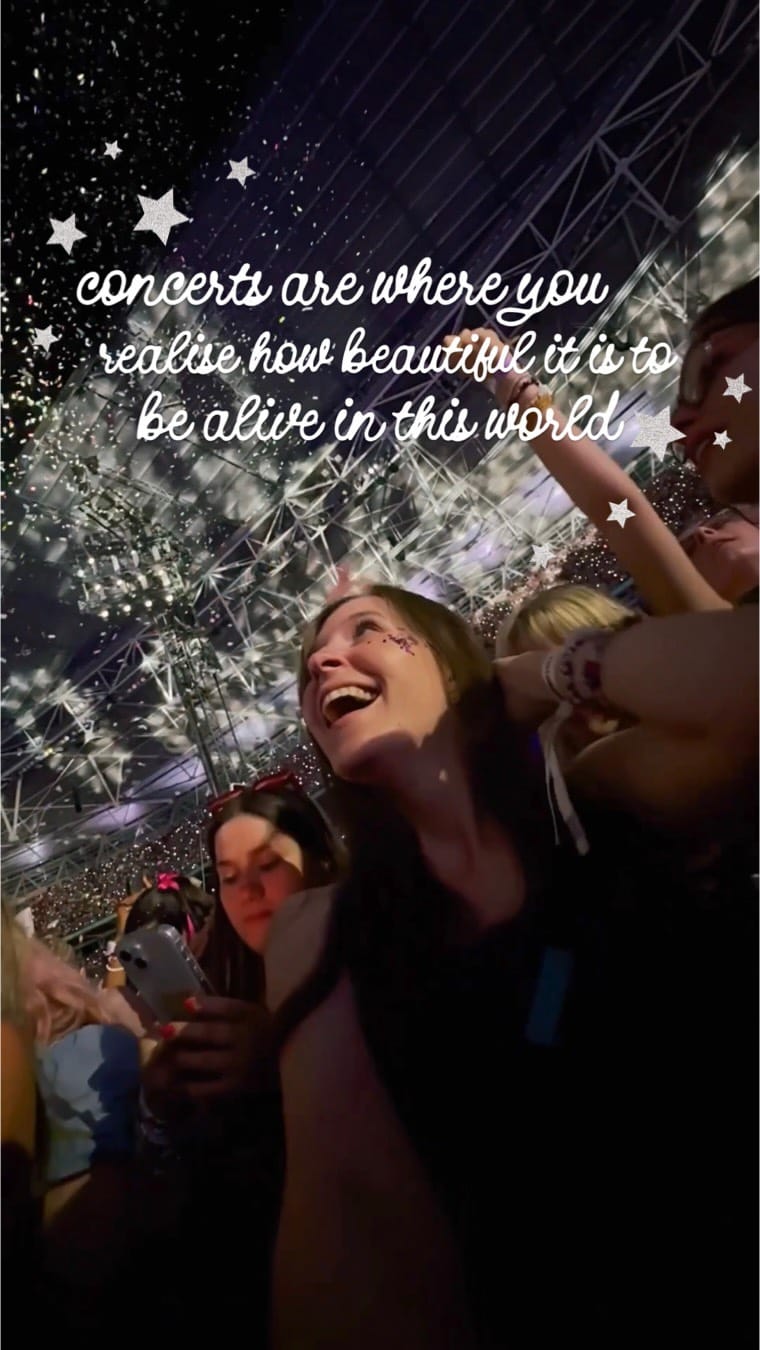 Post 10 by Jule 💫💘🪩 on Instagram (video)