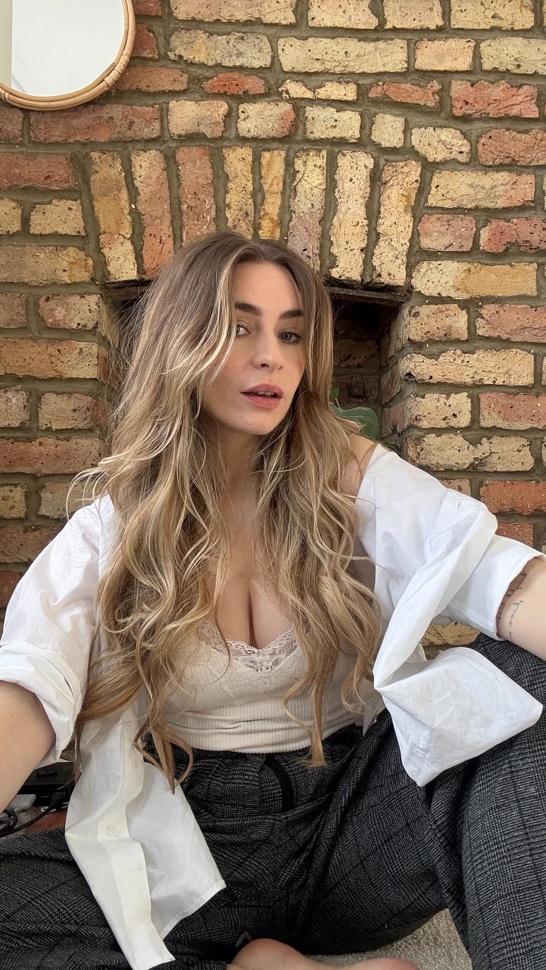 Post 9 by Katie Snooks | Dating, Beauty & Lifestyle Creator on Instagram (video)