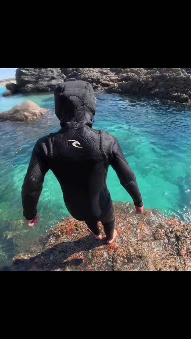 Post 2 by M i k e  L a c e y on Instagram (video)