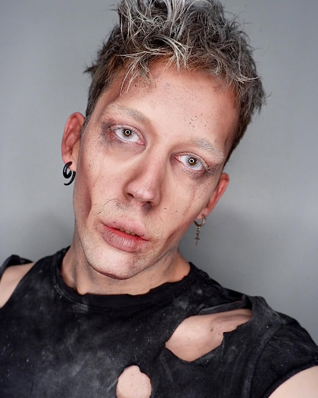 Post 5 by Leigh Easthope - Glow Up S1 - makeup artist on Instagram (carousel)