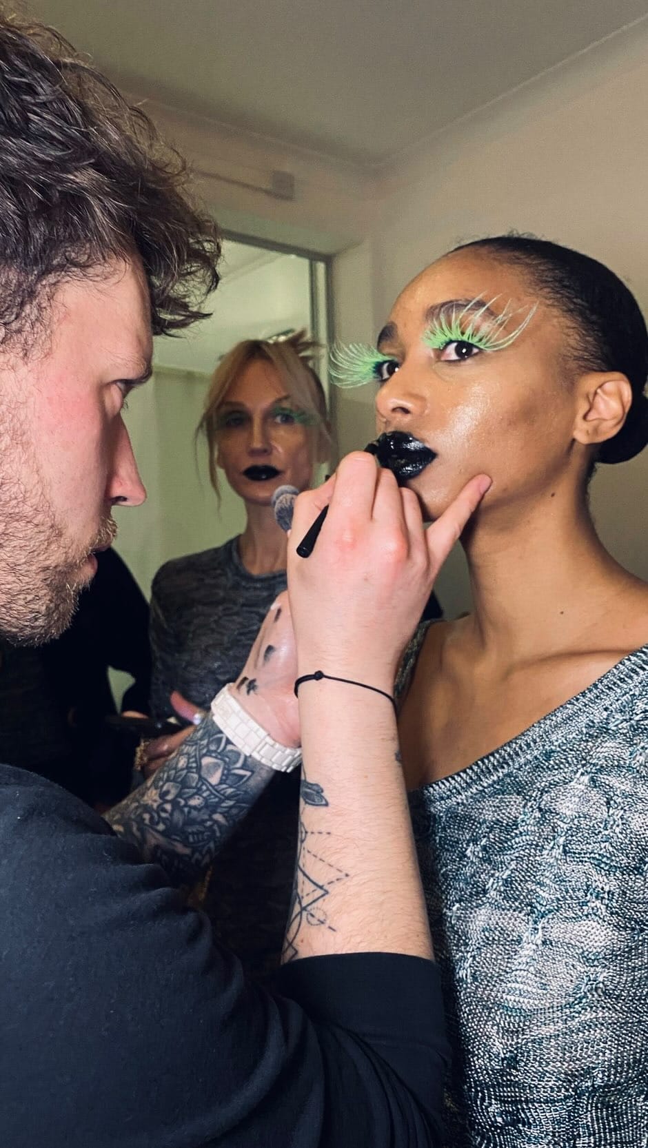 Post 2 by Leigh Easthope - Glow Up S1 - makeup artist on Instagram (video)