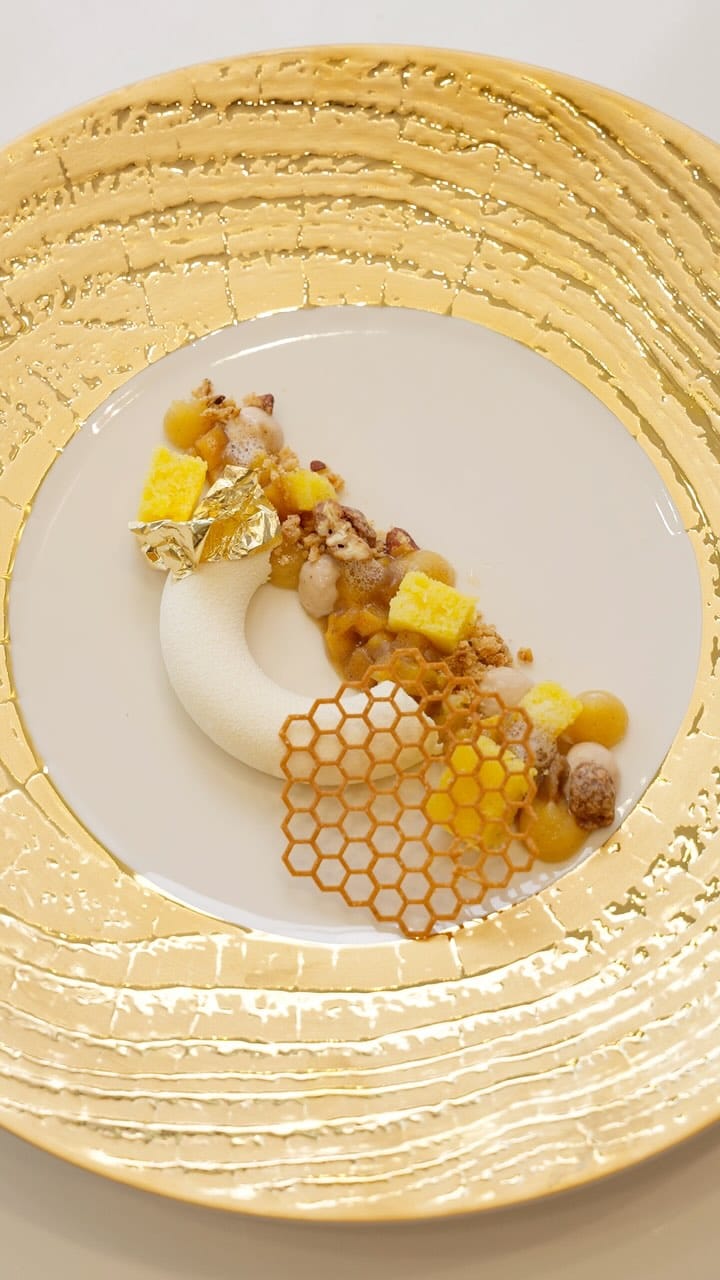 Post 8 by Online Pastry Academy on Instagram (video)