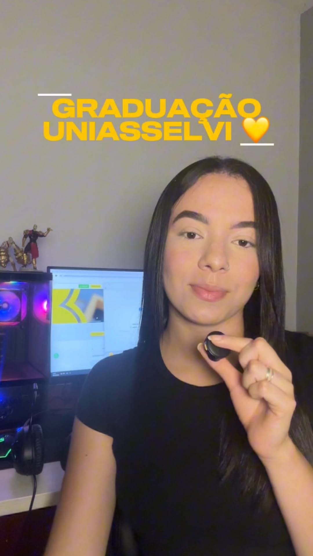 Post 10 by Victória Cruz on Instagram (video)