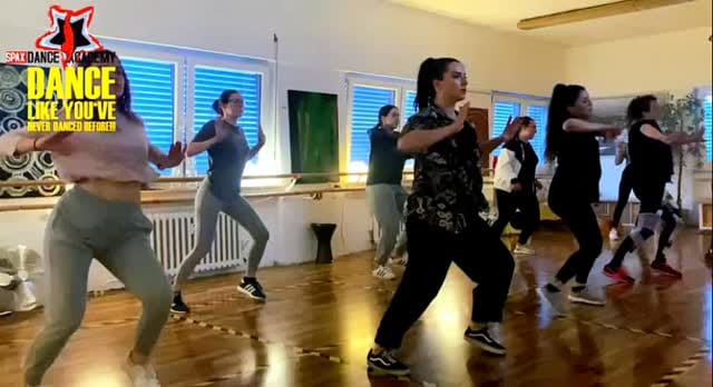 Post 4 by Spax Danceacademy Paderborn on Instagram (video)