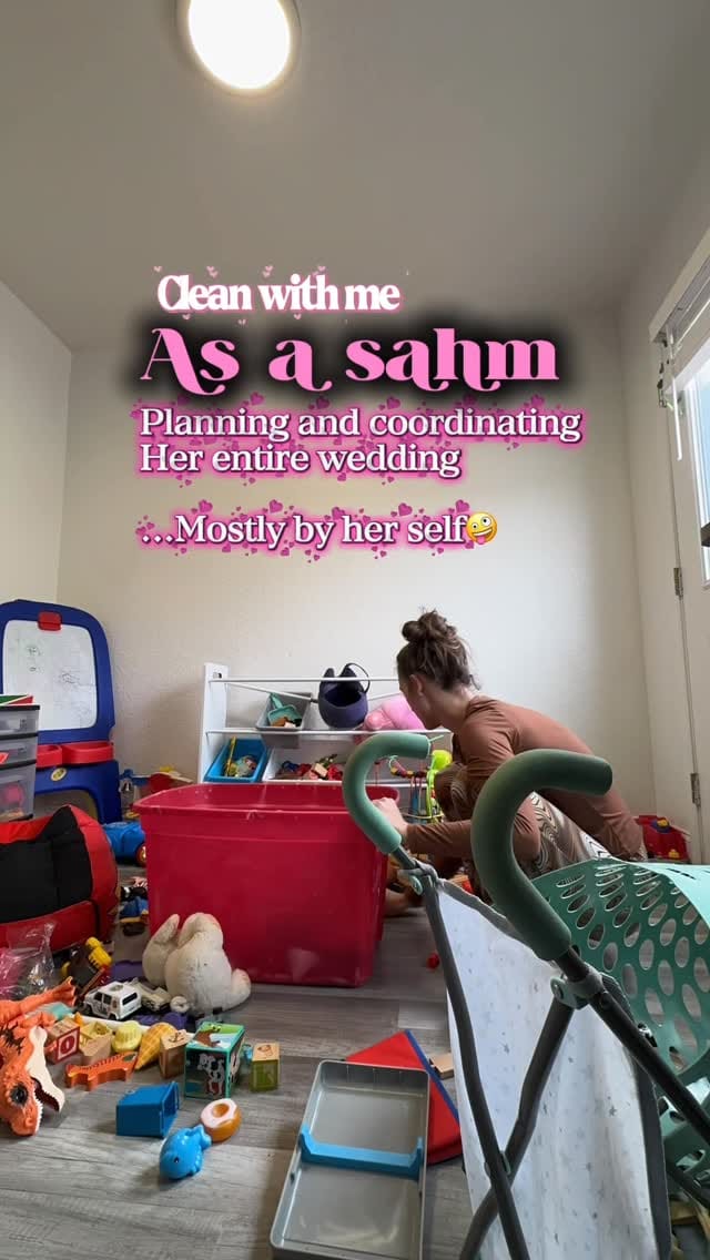 Post 1 by Lexxy Black on Instagram (video)