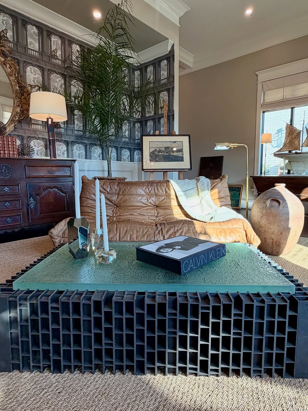 Post 5 by Thomas Guy Interiors on Instagram (image)