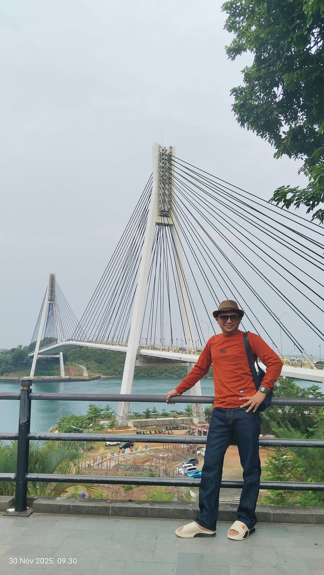 Post 9 by om mus on Instagram (image)