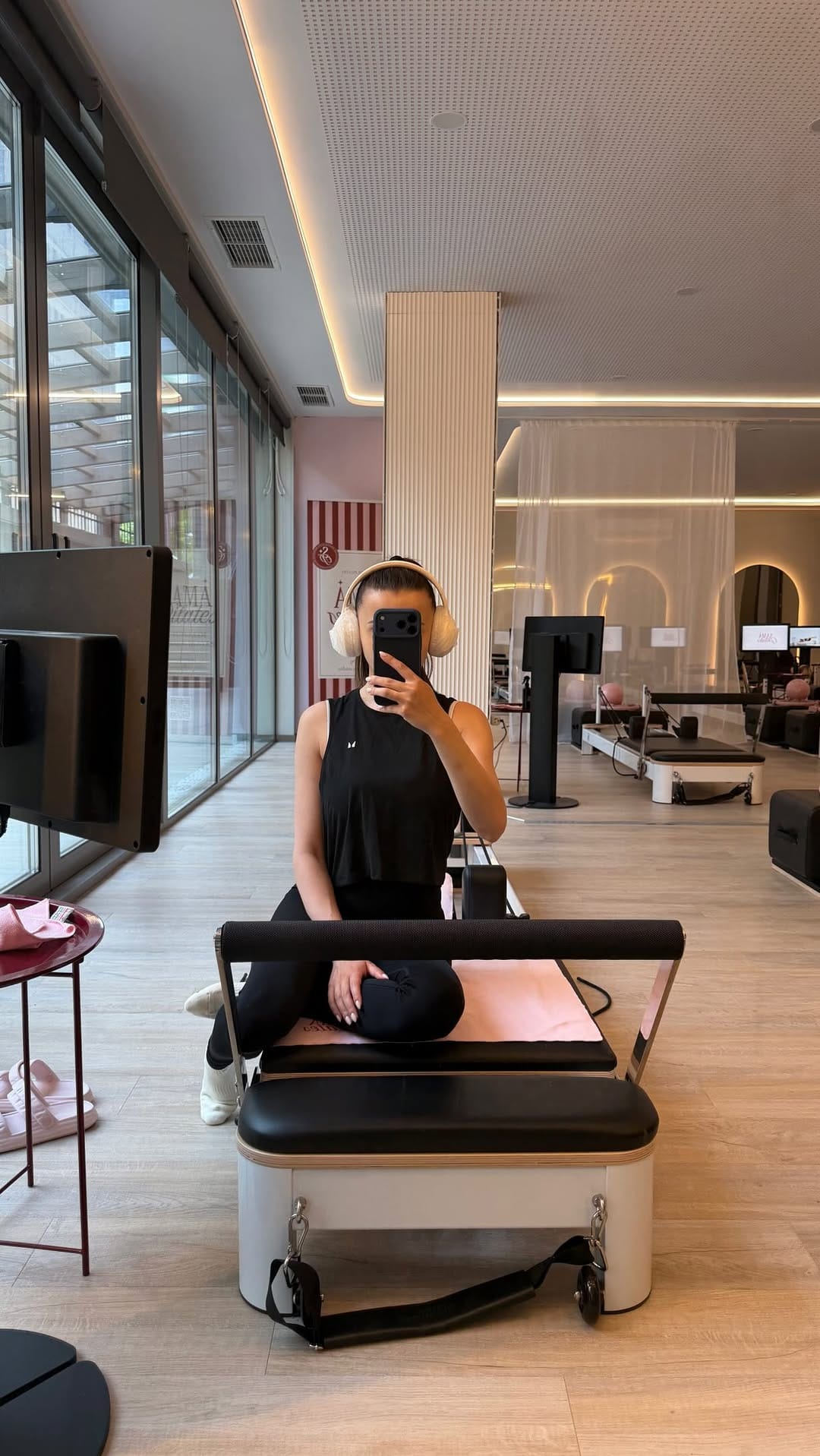 Post 5 by Victoria Bazzi on Instagram (video)