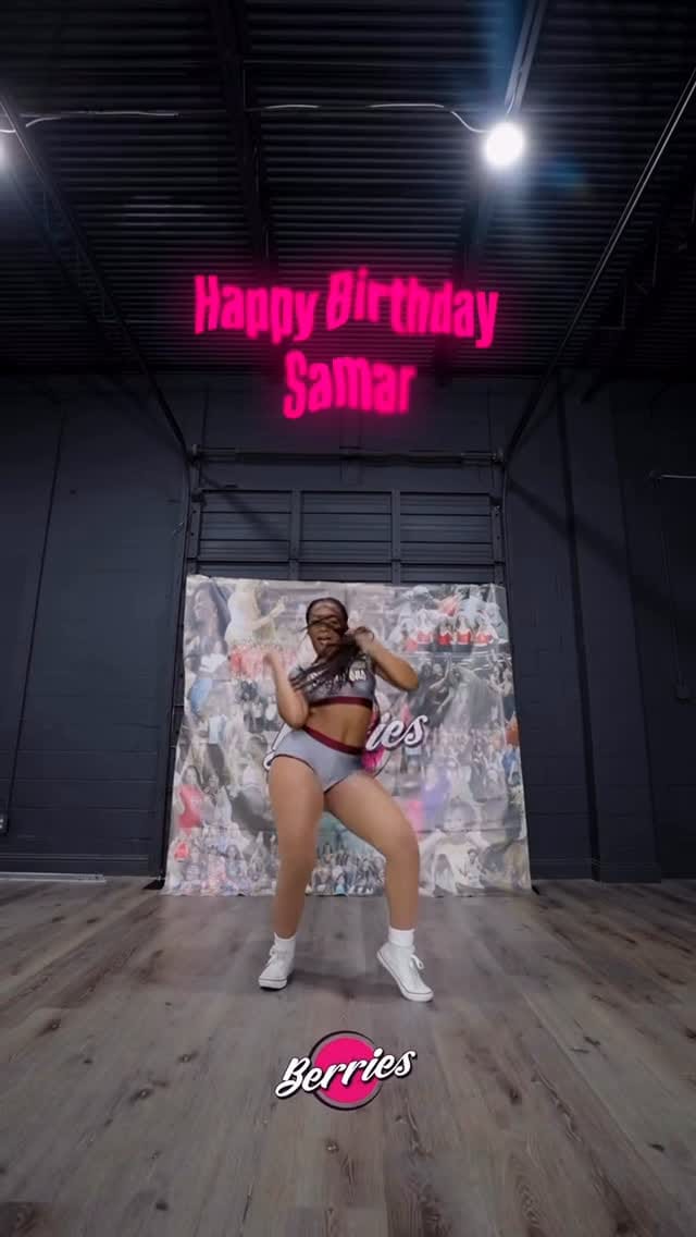Post 3 by TSU SENSATIONS               🏀🐯✨ on Instagram (video)