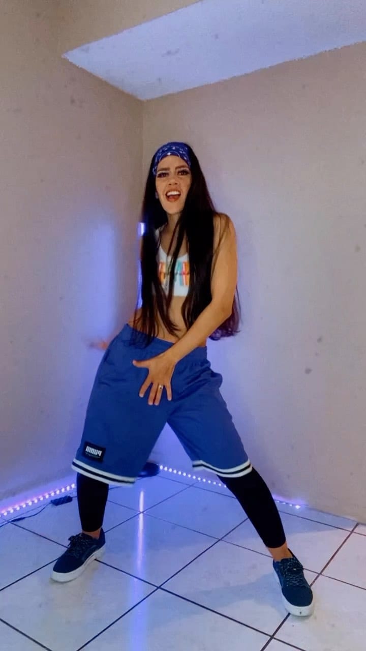 Post 7 by Danza Club - 𝒃𝒂𝒊𝒍𝒂 𝒚 𝒅𝒊𝒔𝒇𝒓𝒖𝒕𝒂! on Instagram (video)
