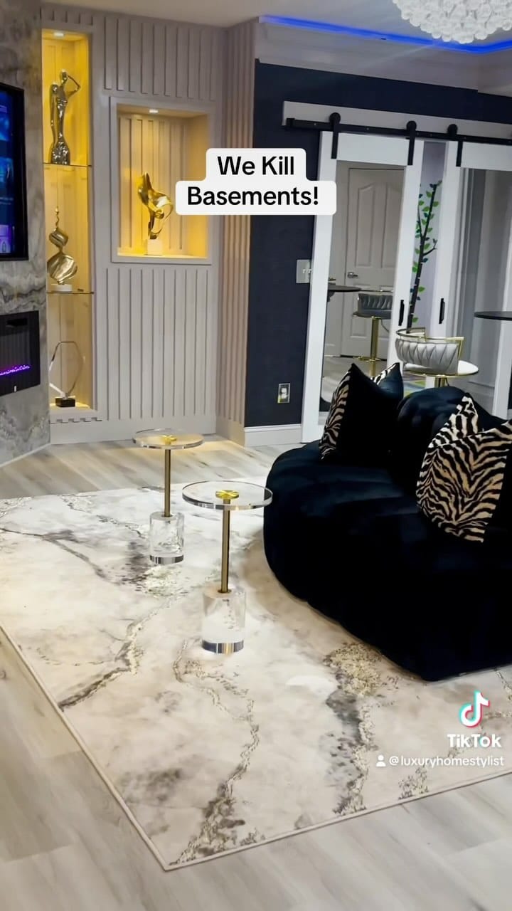Post 5 by Dereky Martin on Instagram (video)