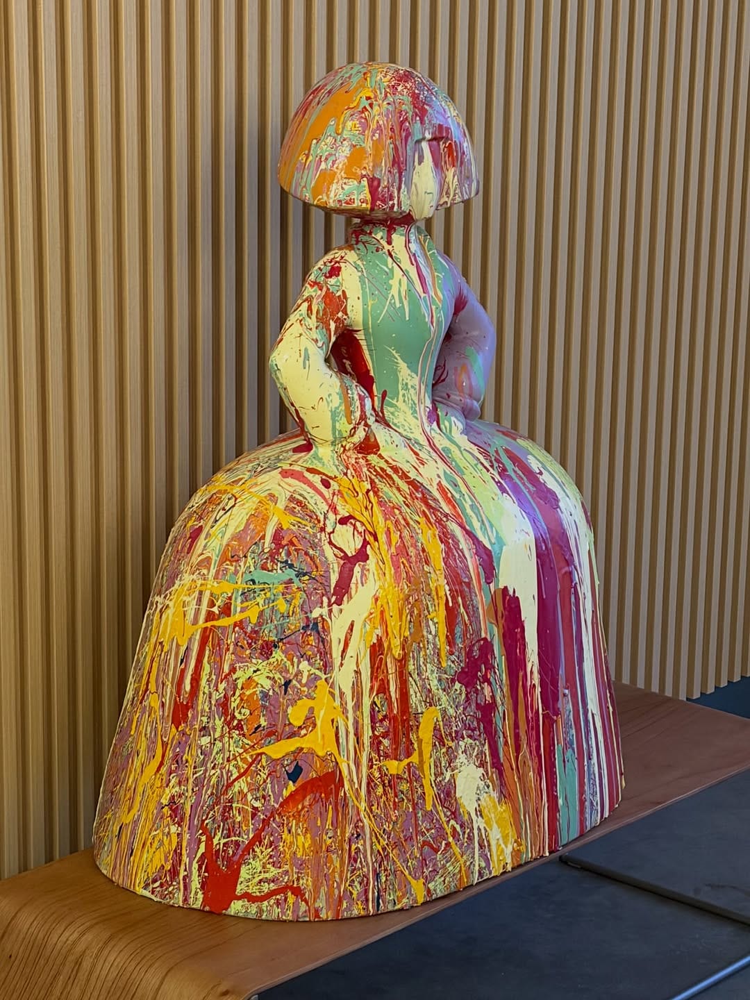 Post 6 by Elis Amaral | Contemporary Art on Instagram (carousel)