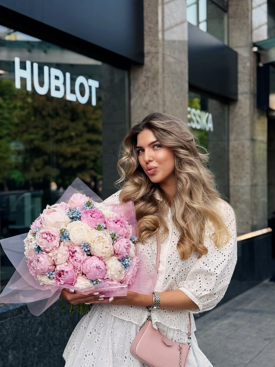 Post 3 by Вікторія Зеленова | блогер | 📍Дніпро - Кременчук on Instagram (carousel)