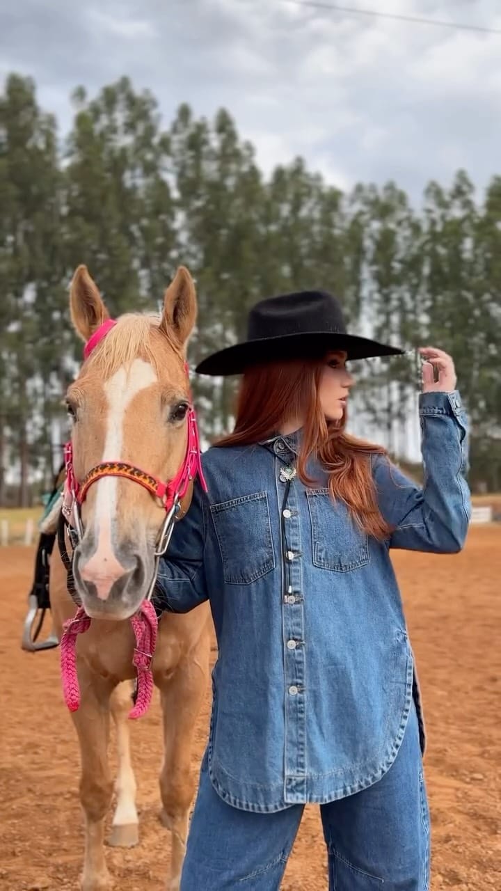Post 5 by Victória Sayão on Instagram (video)