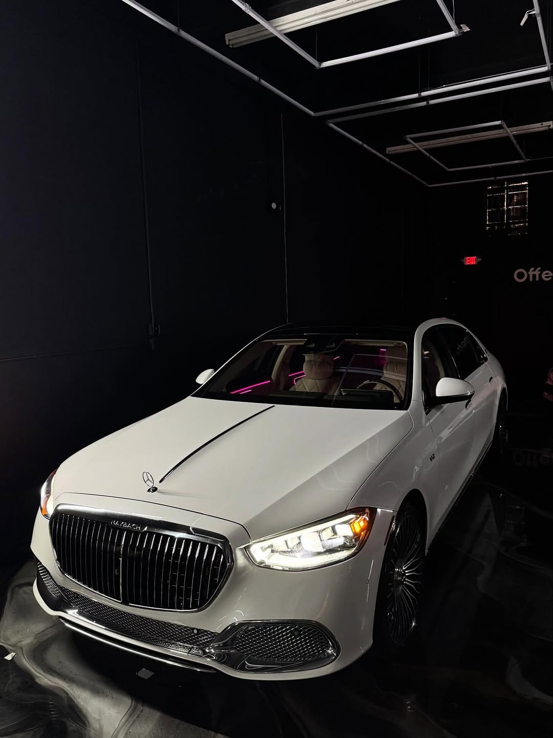 Post 3 by Murci Luxury on Instagram (carousel)