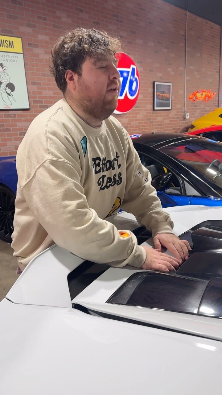 Post 8 by DRIVE LA on Instagram (video)
