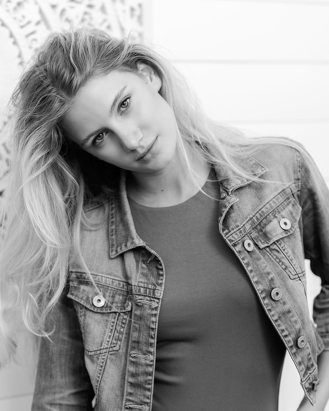 Post 5 by 𝐘𝐂𝐃𝐓𝐒𝐄𝐍𝐆 Portrait Photographer on Instagram (image)