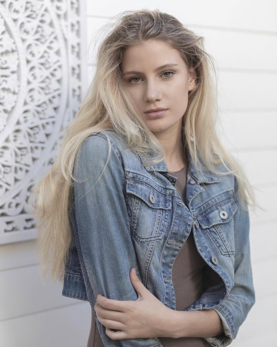 Post 6 by 𝐘𝐂𝐃𝐓𝐒𝐄𝐍𝐆 Portrait Photographer on Instagram (carousel)