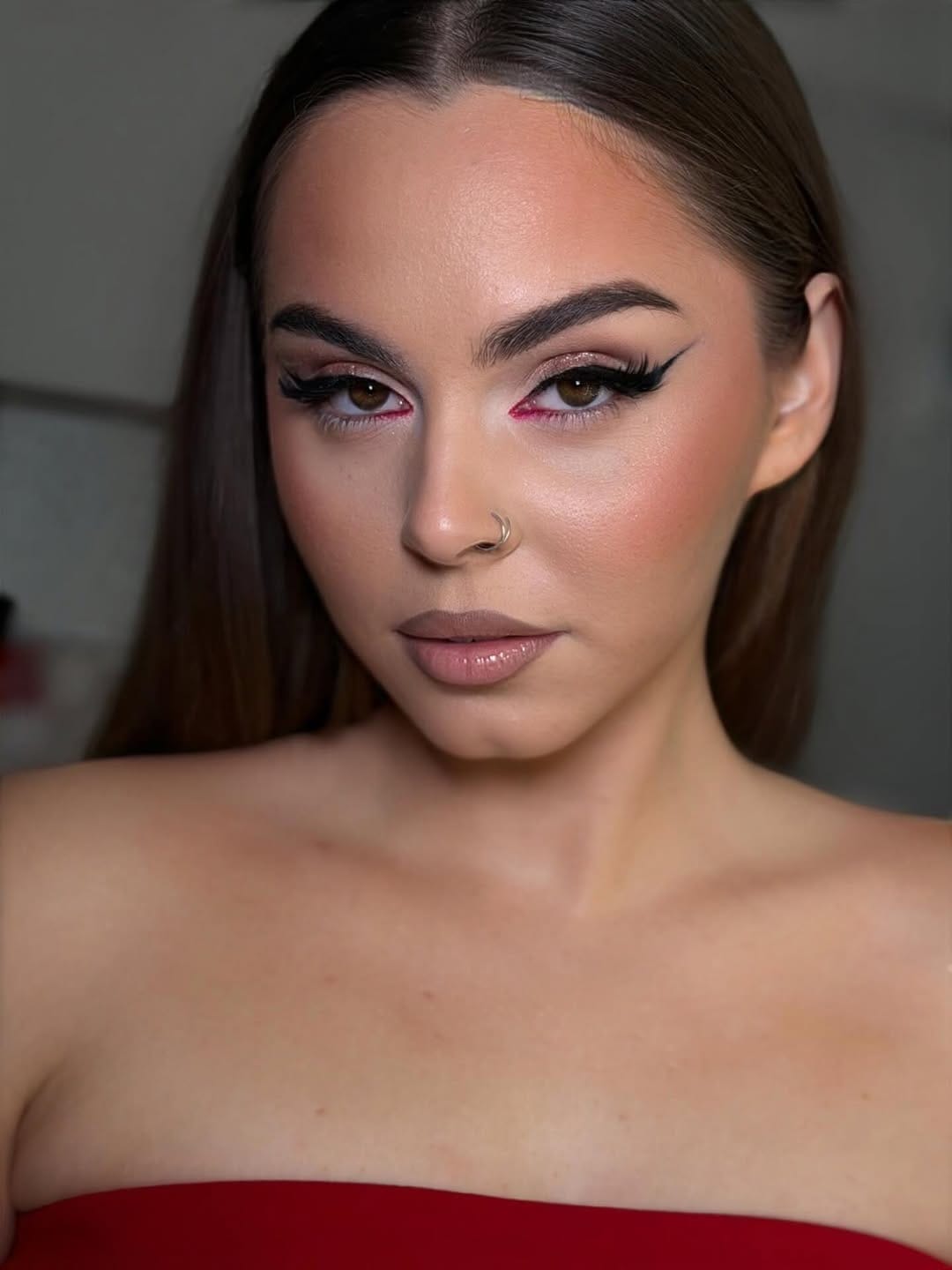 Post 5 by Jenny Thomaidou Makeup Artist on Instagram (carousel)