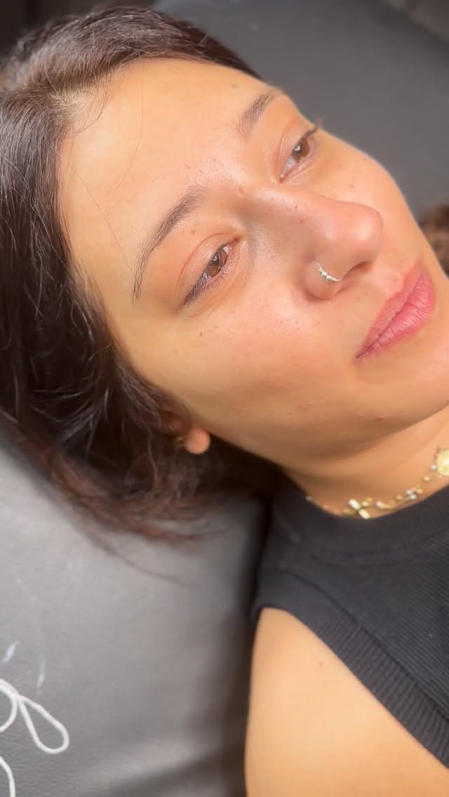 Post 8 by Nicole - Beauty Studio on Instagram (video)