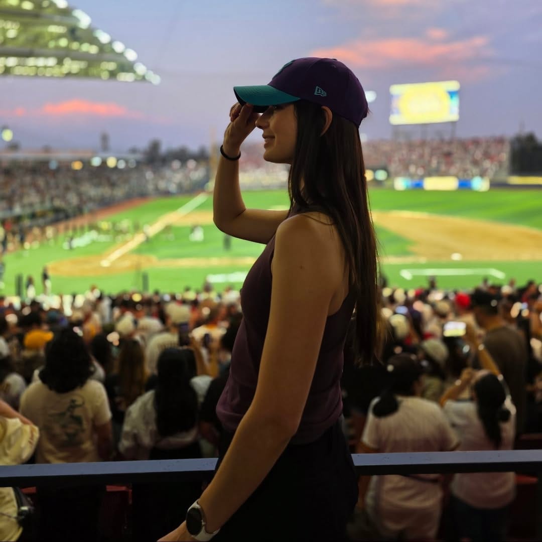 Post 3 by Victoria Heredia✨️ on Instagram (carousel)