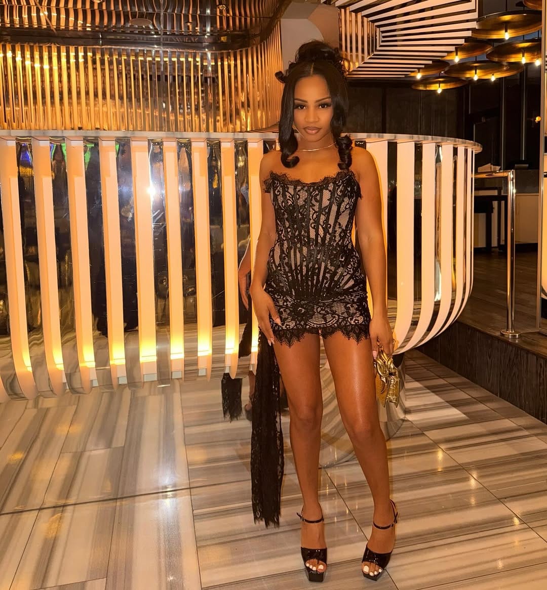 Post 1 by Keke on Instagram (carousel)