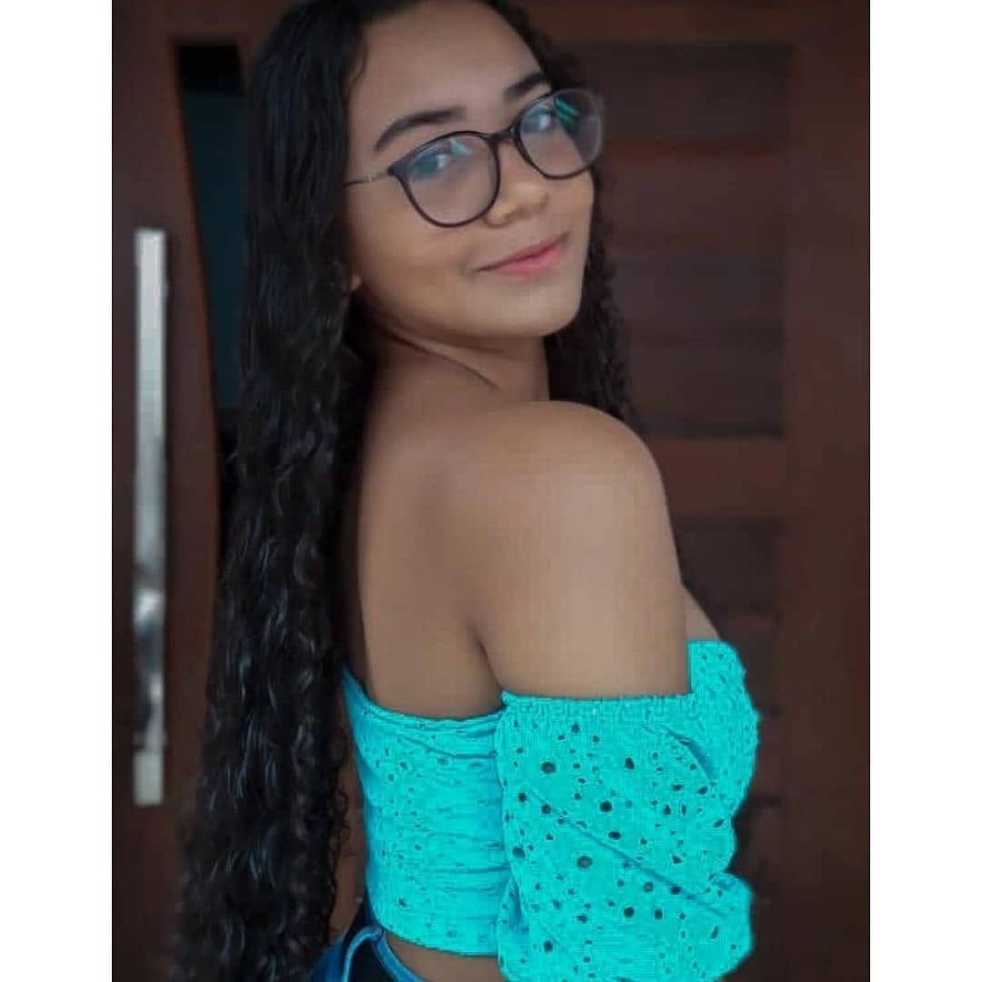 Post 5 by 𝑴𝒐𝒓𝒆𝒏𝒂🔥🦋 on Instagram (image)