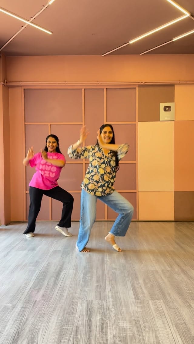 Post 10 by Mitali's dance on Instagram (video)