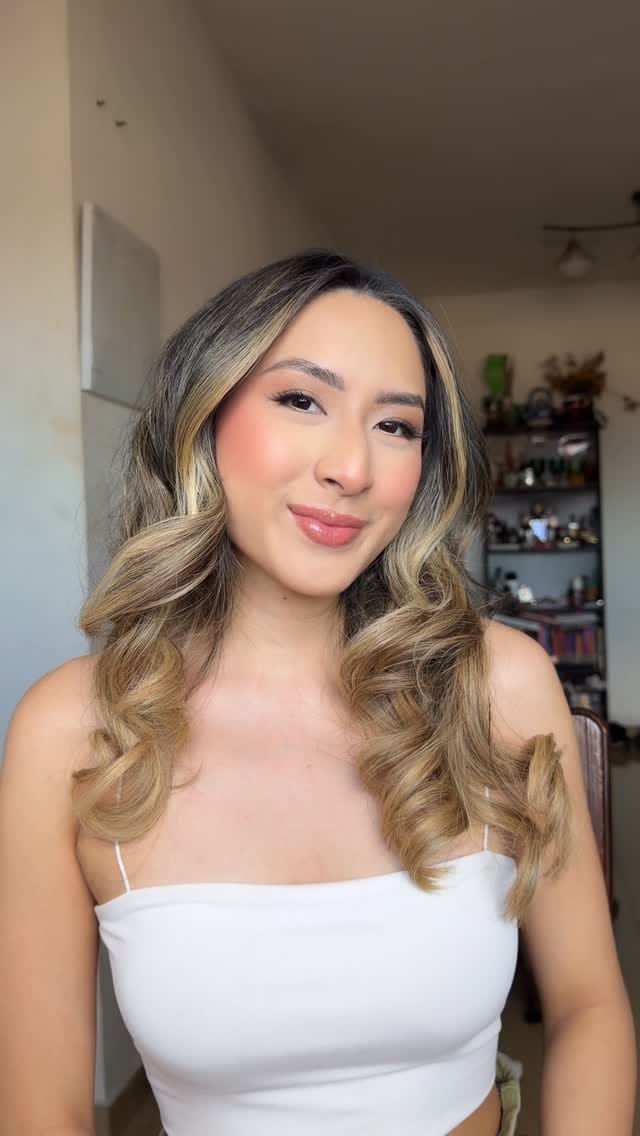 Post 1 by Pro Makeup Artist | Any Victoria 🇵🇦 on Instagram (video)