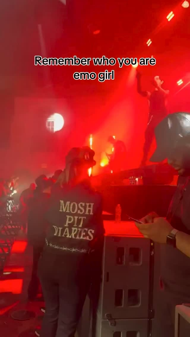 Post 3 by Mosh Pit Diaries on Instagram (video)